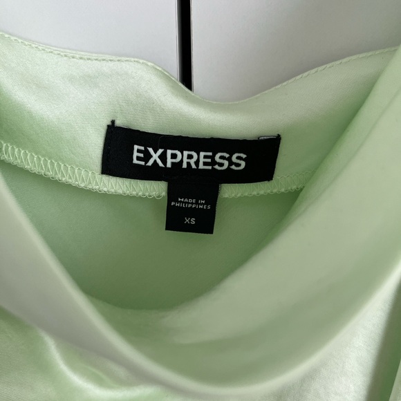 Express Dress - Picture 3 of 4
